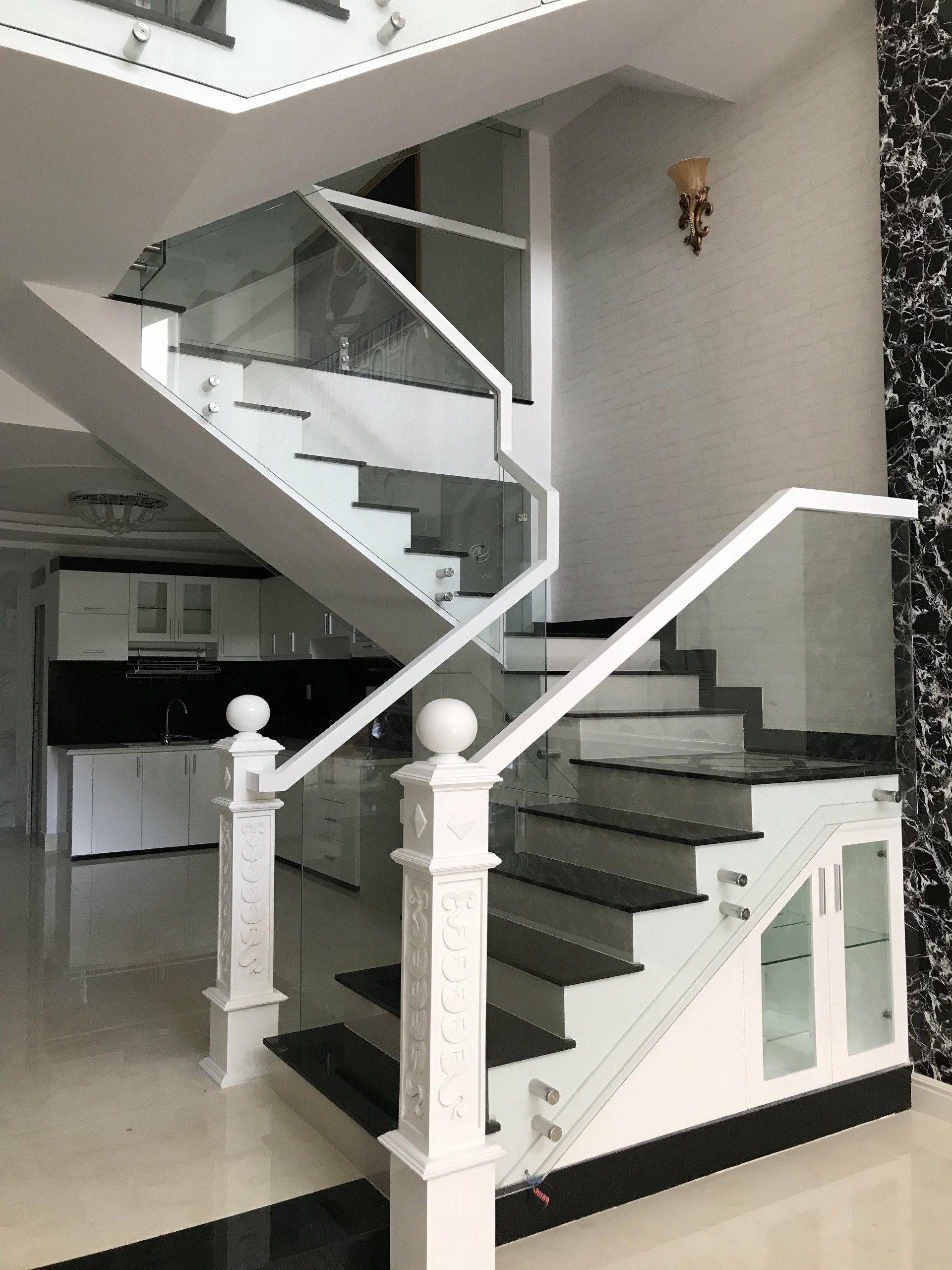 CẦU THANG INOX KÍNH CƯỜNG LỰC BỀN ĐẸP THEO THỜI GIAN
